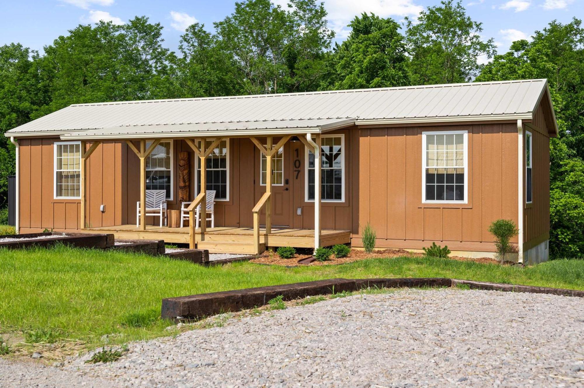 The Lodges At Eden Reserve - Pet Friendly Cabins Near Ark Williamstown Exterior photo